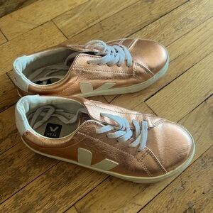 Veja Esplar Sneaker in Rose Gold
